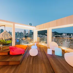 Allzip Archieve4h 3*, Busan Corée du Sud