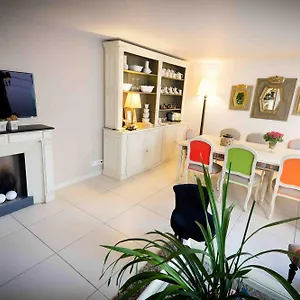 Отель Champerret Heliopolis Париж